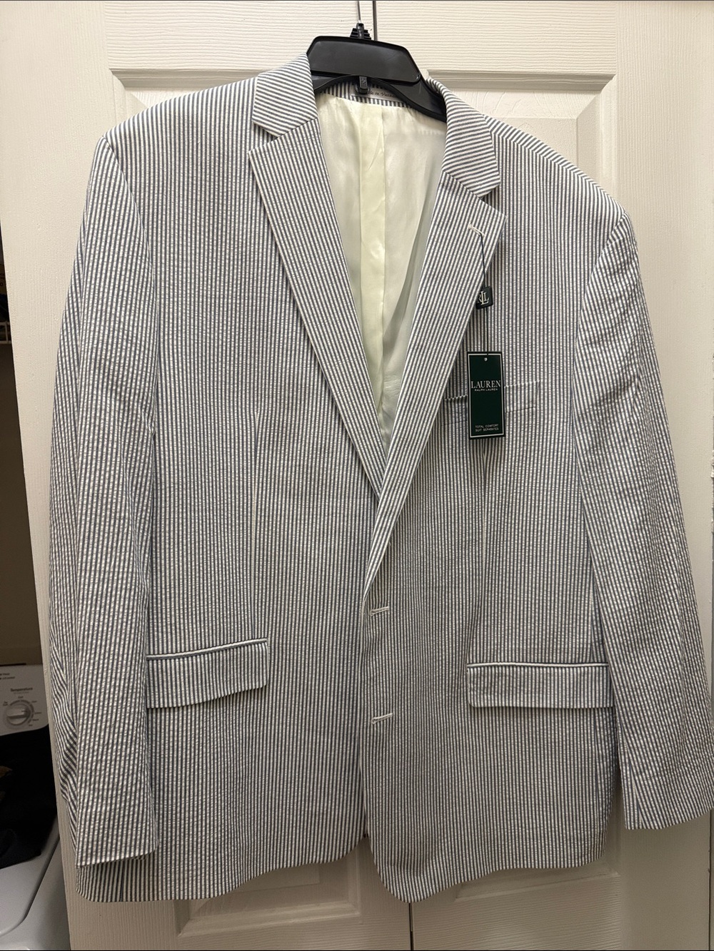 Lauren Ralph Lauren Men’s White & Navy Striped Seersucker Sport Coat